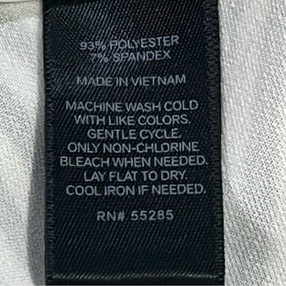 Express WOMENS CHEVRON LINED SHORTS - Picture 9 of 10